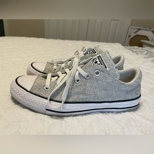 Converse shoes grey and white